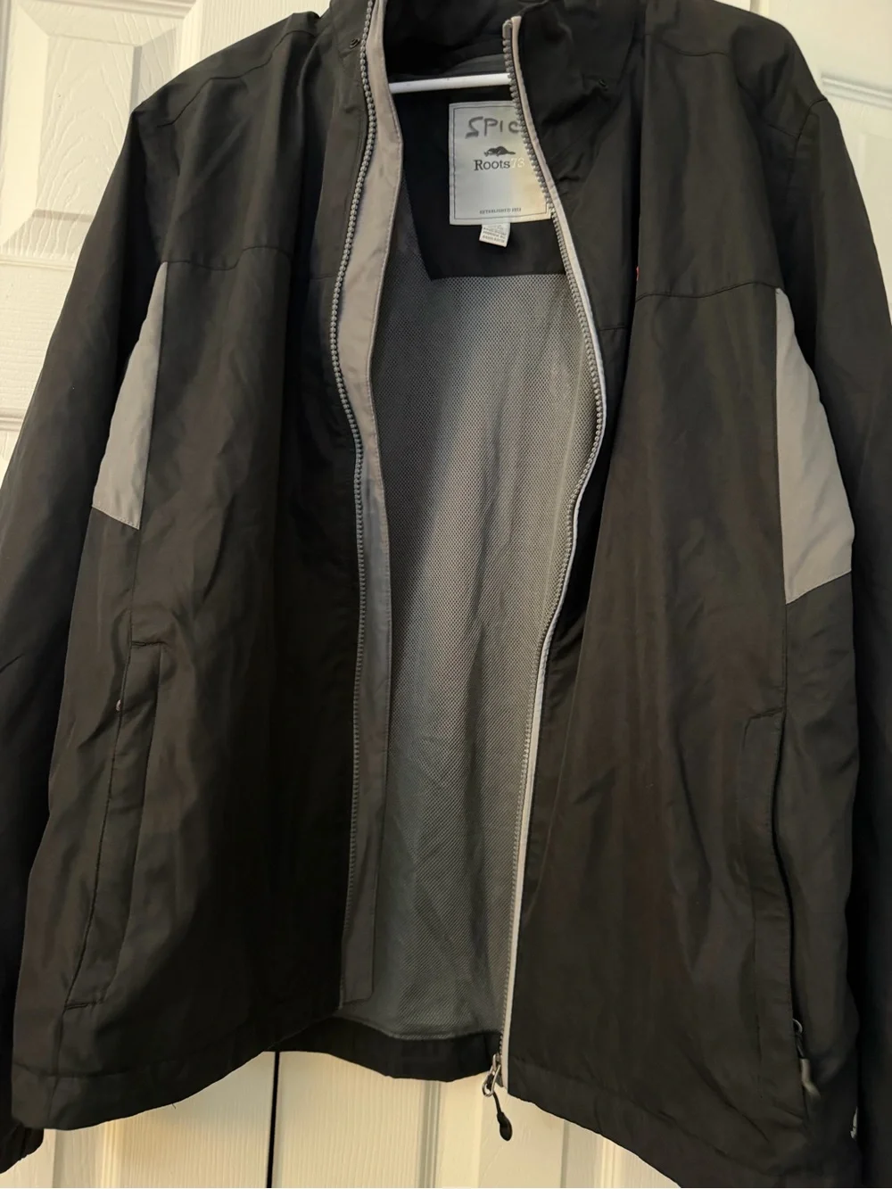 Men's Black & Gray Lightweight Zip Windbreaker Jacket